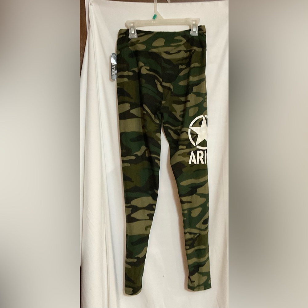 Eevee:Green camoKids Leggings buttery soft leggings one size fits all new w/tags